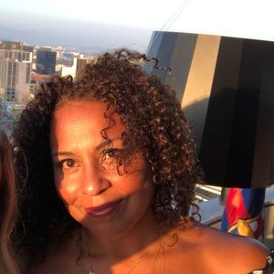 Meet your Posher, Kely